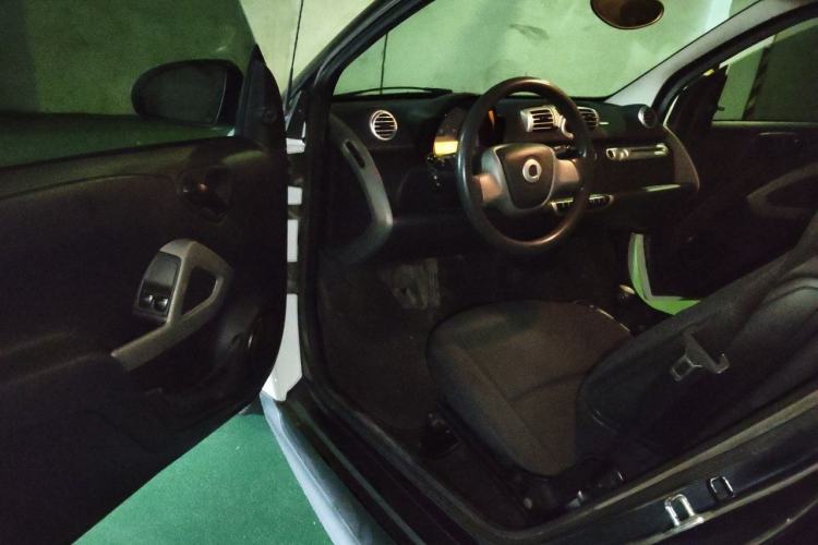Used smart fortwo 2012 1.0 MHD Hardtop Standard Edition Driver Seat