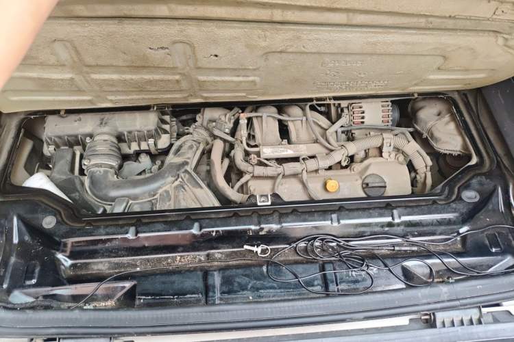Used smart fortwo 2012 1.0 MHD Hardtop Standard Edition Engine Bay