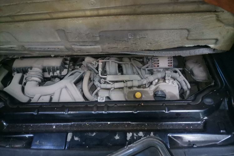 Used smart fortwo 2012 1.0 MHD Hardtop Standard Edition Engine Bay