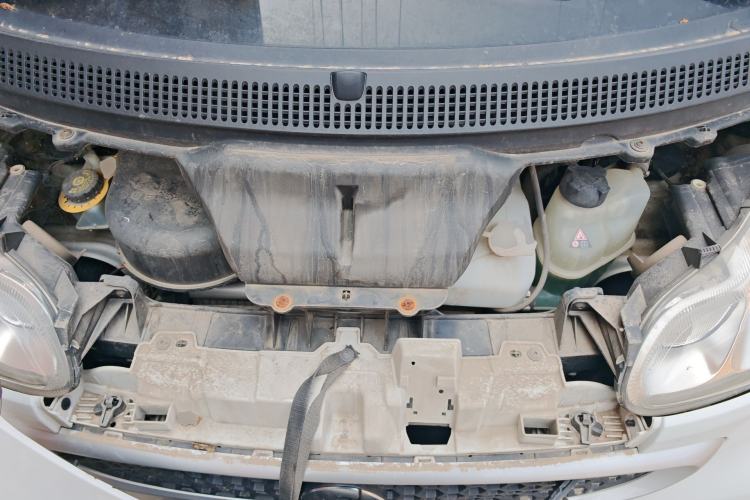 Used smart fortwo 2012 1.0 MHD Hardtop Comfort Edition Engine Bay