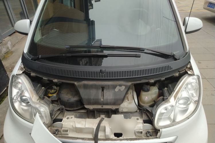Used smart fortwo 2012 1.0 MHD Hardtop Comfort Edition Engine Bay