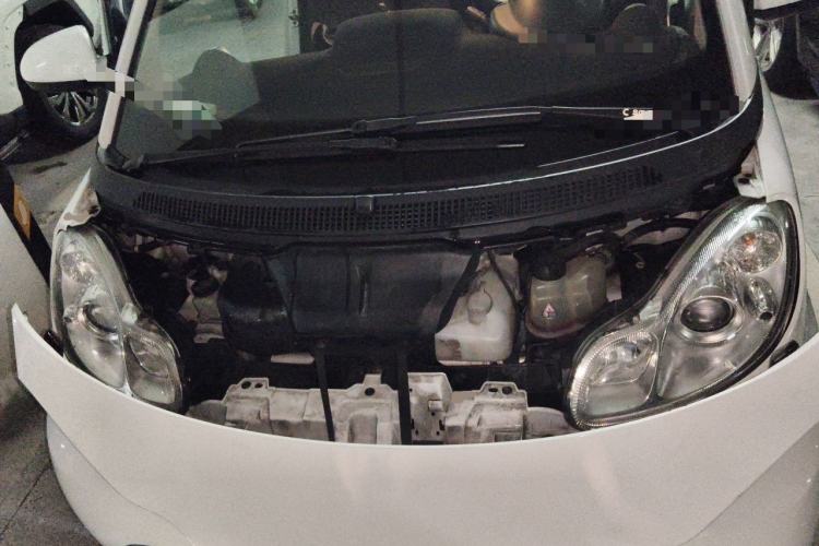 Used smart fortwo 2012 1.0 MHD Hardtop Standard Edition Engine Bay