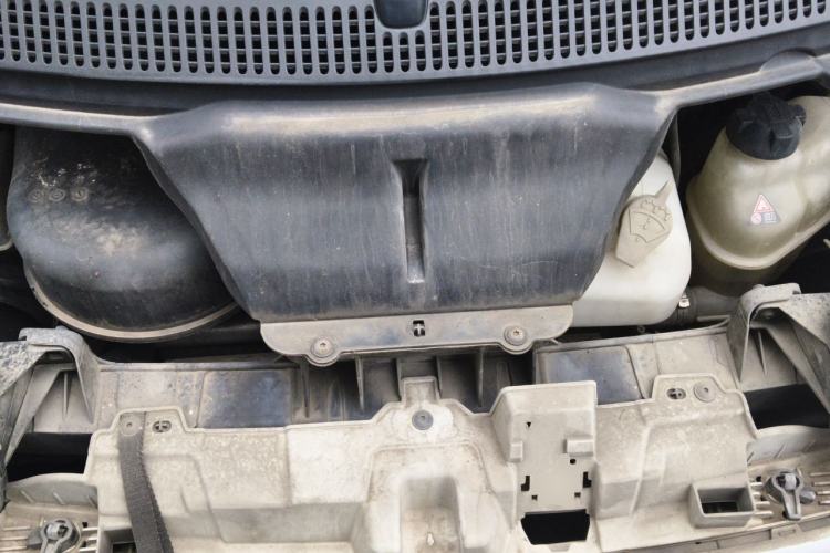 Used smart fortwo 2012 1.0 MHD Hardtop Comfort Edition Engine Bay