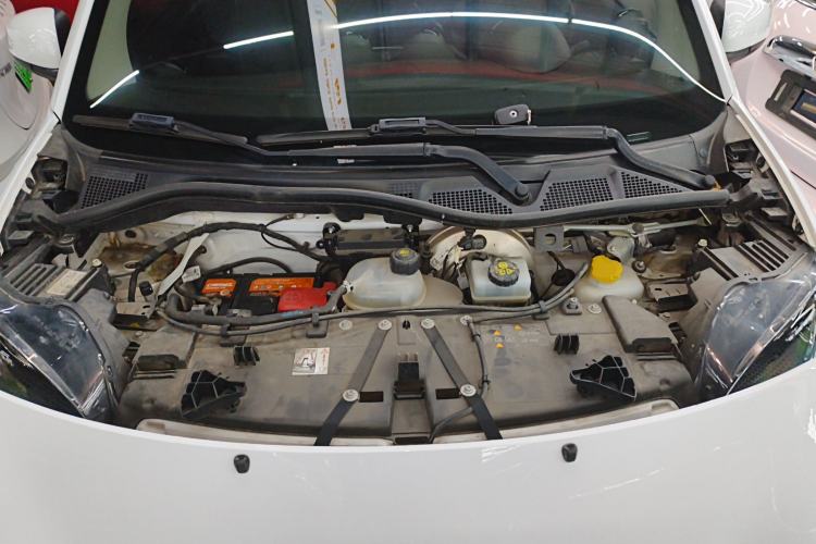 Used smart fortwo 2012 1.0 MHD Hardtop Comfort Edition Engine Bay