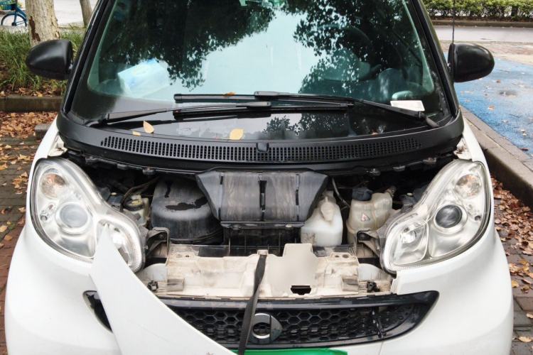 Used smart fortwo 2012 1.0 MHD Hardtop Standard Edition Engine Bay