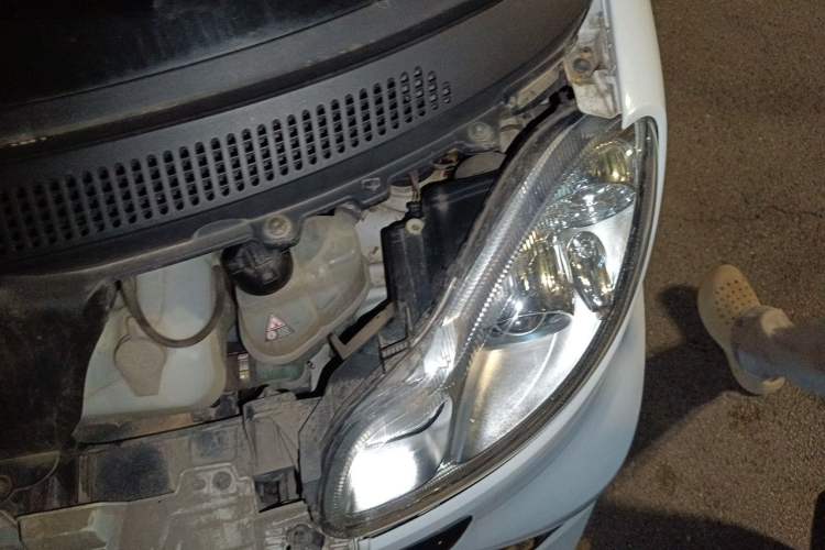 Used smart fortwo 2012 1.0 MHD Hardtop Standard Edition Engine Bay Left