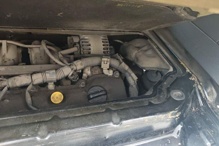 Used smart fortwo 2012 1.0 MHD Hardtop Comfort Edition Engine Bay Left