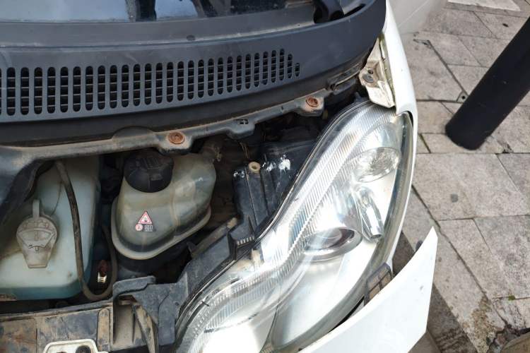 Used smart fortwo 2012 1.0 MHD Hardtop Standard Edition Engine Bay Left