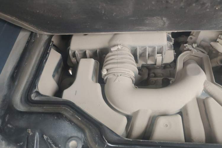 Used smart fortwo 2012 1.0 MHD Hardtop Comfort Edition Engine Bay Right