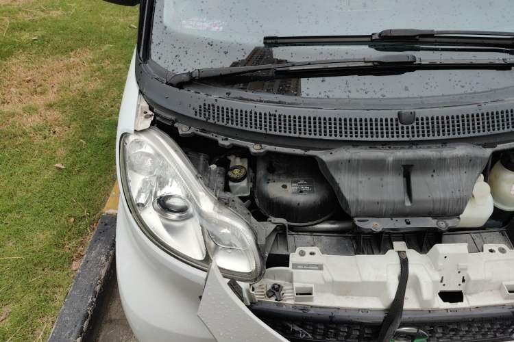 Used smart fortwo 2012 1.0 MHD Hardtop Standard Edition Engine Bay Right