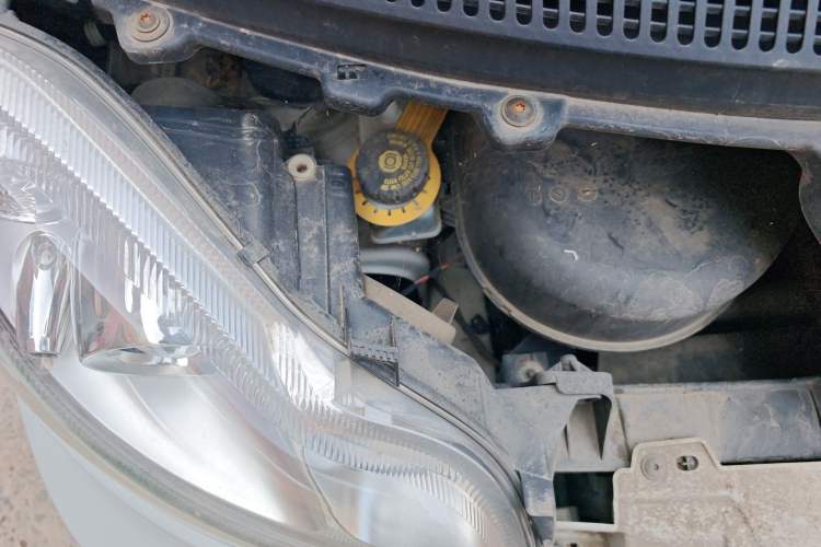 Used smart fortwo 2012 1.0 MHD Hardtop Comfort Edition Engine Bay Right