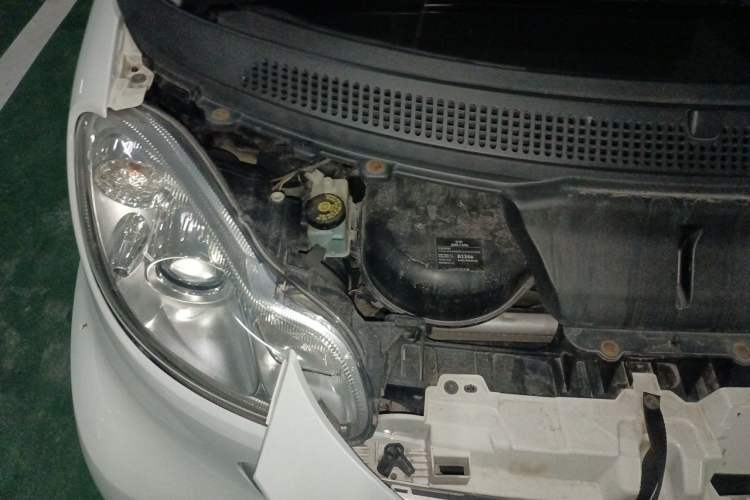 Used smart fortwo 2012 1.0 MHD Hardtop Standard Edition Engine Bay Right