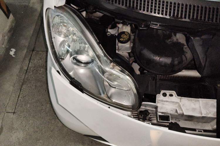 Used smart fortwo 2012 1.0 MHD Hardtop Standard Edition Engine Bay Right