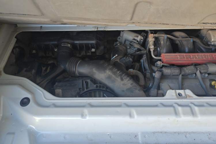 Used smart fortwo 2012 1.0T Bosu Xclusive Edition Engine Bay Right