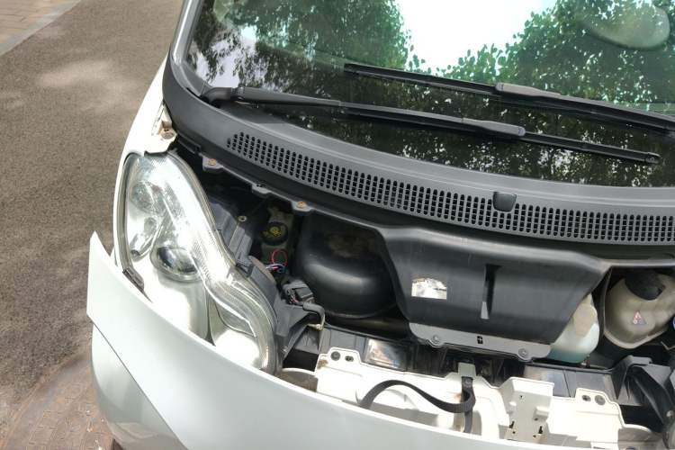 Used smart fortwo 2012 1.0T Hardtop Passion Edition Engine Bay Right