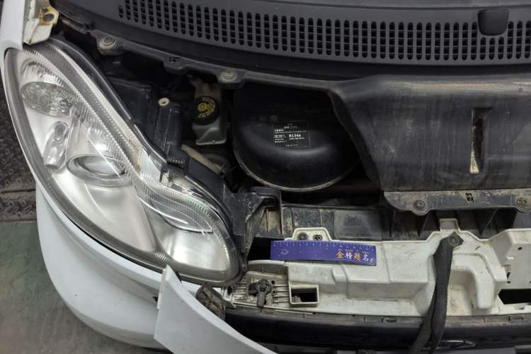 Used smart fortwo 2012 1.0 MHD Hardtop Standard Edition Engine Bay Right