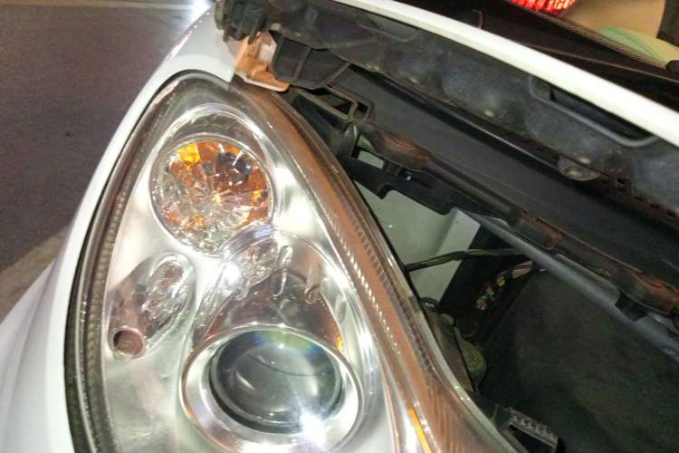 Used smart fortwo 2012 1.0 MHD Hardtop Comfort Edition Engine Bay Right