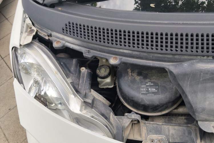 Used smart fortwo 2012 1.0 MHD Hardtop Standard Edition Engine Bay Right