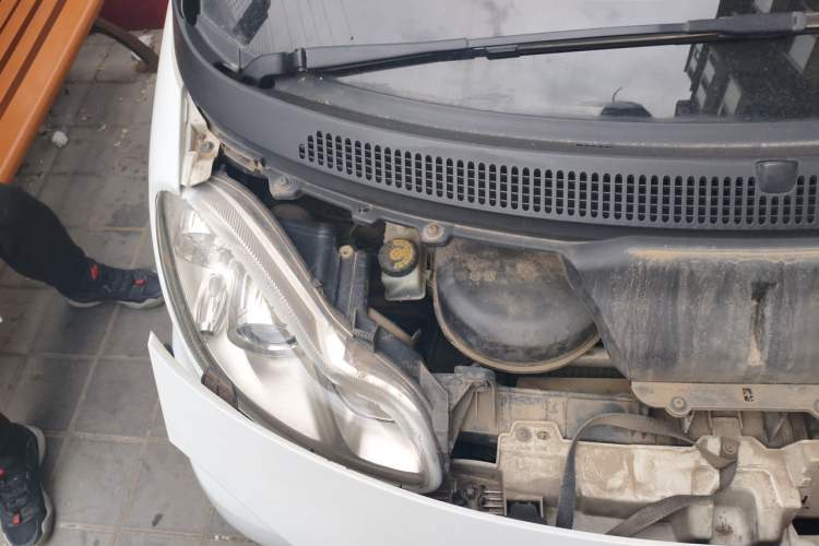 Used smart fortwo 2012 1.0 MHD Hardtop Standard Edition Engine Bay Right