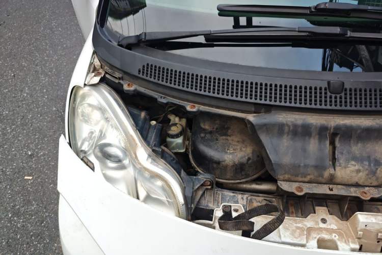 Used smart fortwo 2012 1.0 MHD Hardtop Standard Edition Engine Bay Right