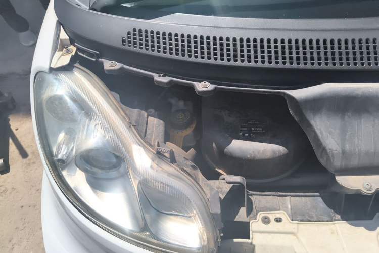 Used smart fortwo 2012 1.0 MHD Hardtop Standard Edition Engine Bay Right