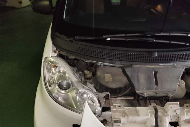 Used smart fortwo 2012 1.0 MHD Hardtop Standard Edition Engine Bay Right