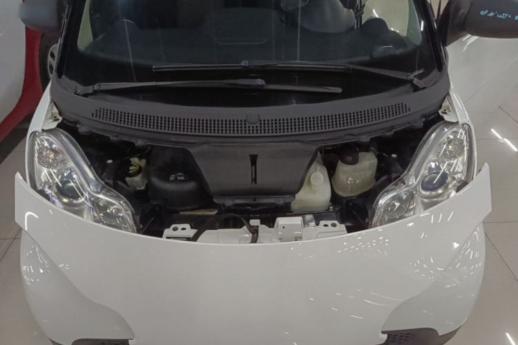 Used smart fortwo 2012 1.0 MHD Hardtop Standard Edition Engine Bay