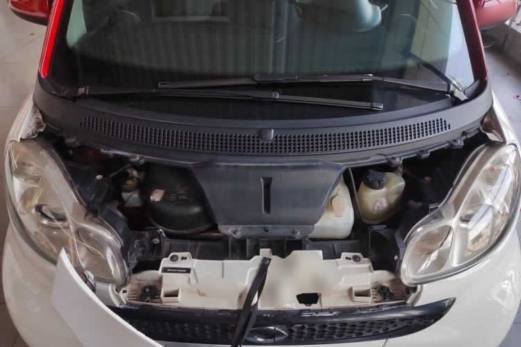 Used smart fortwo 2012 1.0 MHD Hardtop Standard Edition Engine Bay