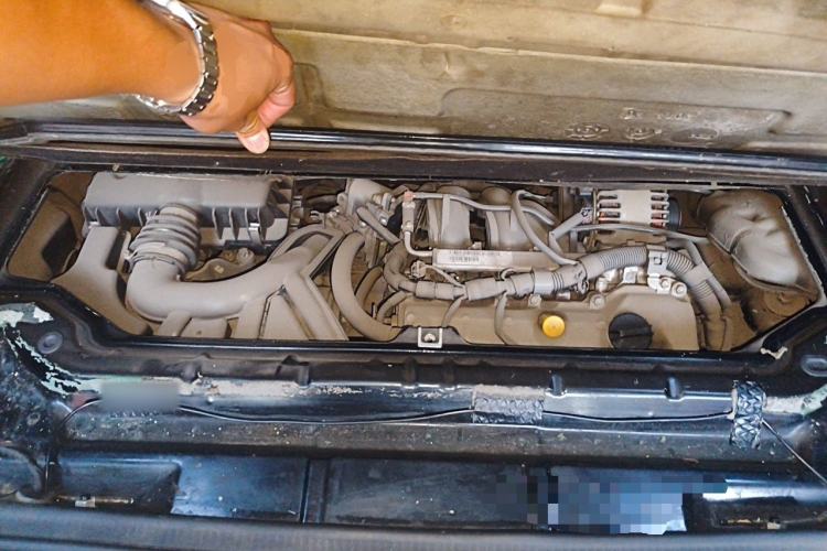 Used smart fortwo 2012 1.0 MHD Hardtop Standard Edition Engine Bay