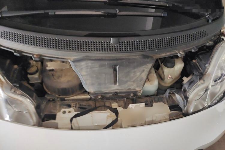 Used smart fortwo 2012 1.0 MHD Hardtop Standard Edition Engine Bay