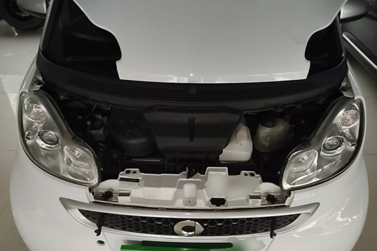 Used smart fortwo 2012 1.0 MHD Hardtop Passion Edition Engine Bay