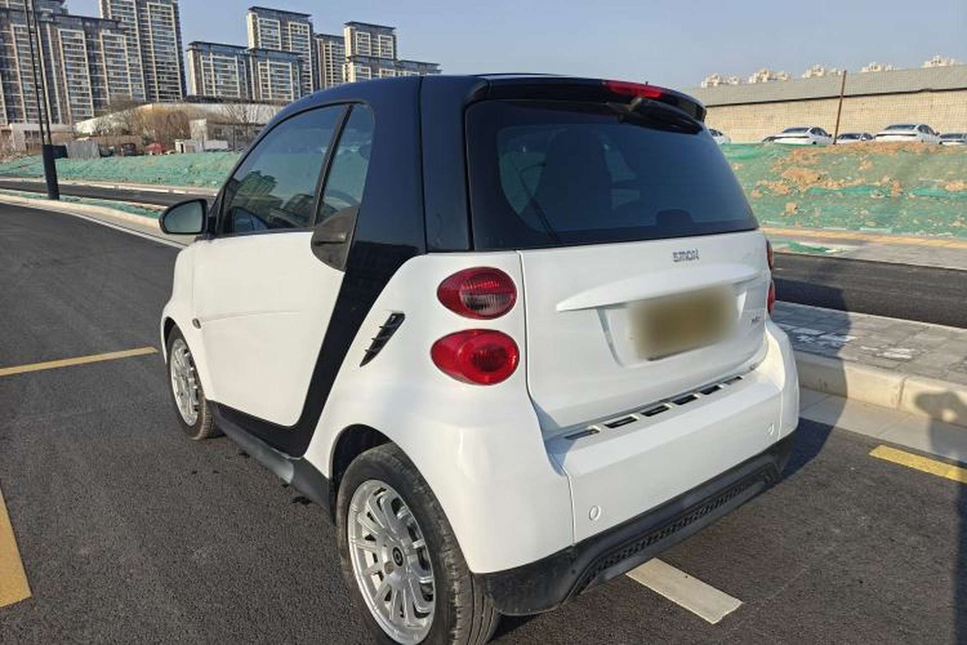 Used smart fortwo 2012 1.0 MHD Hardtop Standard Edition Exterior 3