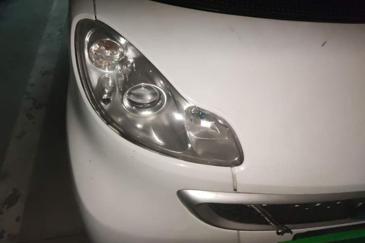 Used smart fortwo 2012 1.0 MHD Convertible Passion Edition Exterior 6