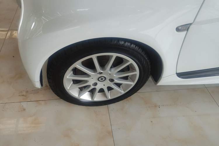 Used smart fortwo 2012 1.0 MHD Hardtop Comfort Edition Exterior 7