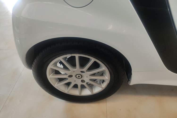 Used smart fortwo 2012 1.0 MHD Hardtop Comfort Edition Exterior 8