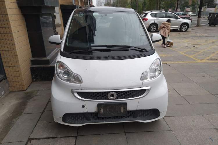 Used smart fortwo 2012 1.0 MHD Hardtop Comfort Edition Front