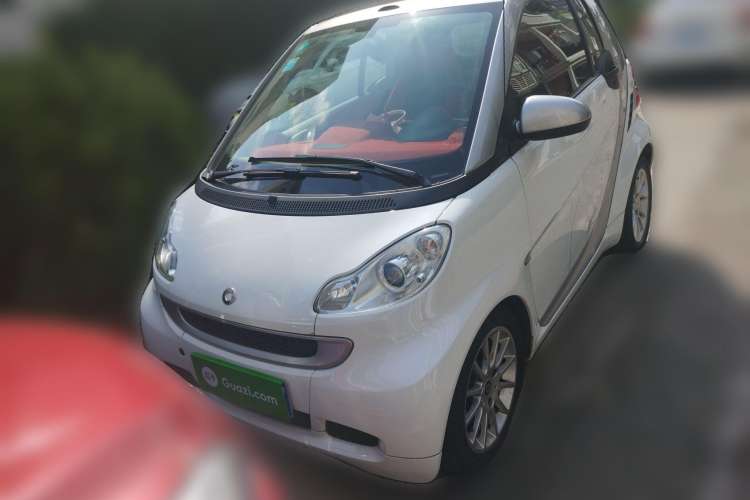 Used smart fortwo 2012 1.0 MHD Convertible Passion Edition Front