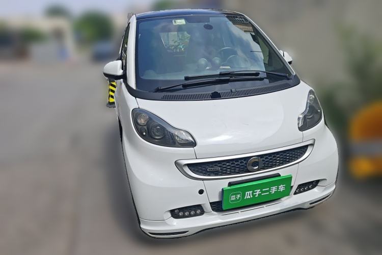 Used smart fortwo 2012 1.0T Bosu Xclusive Edition Front
