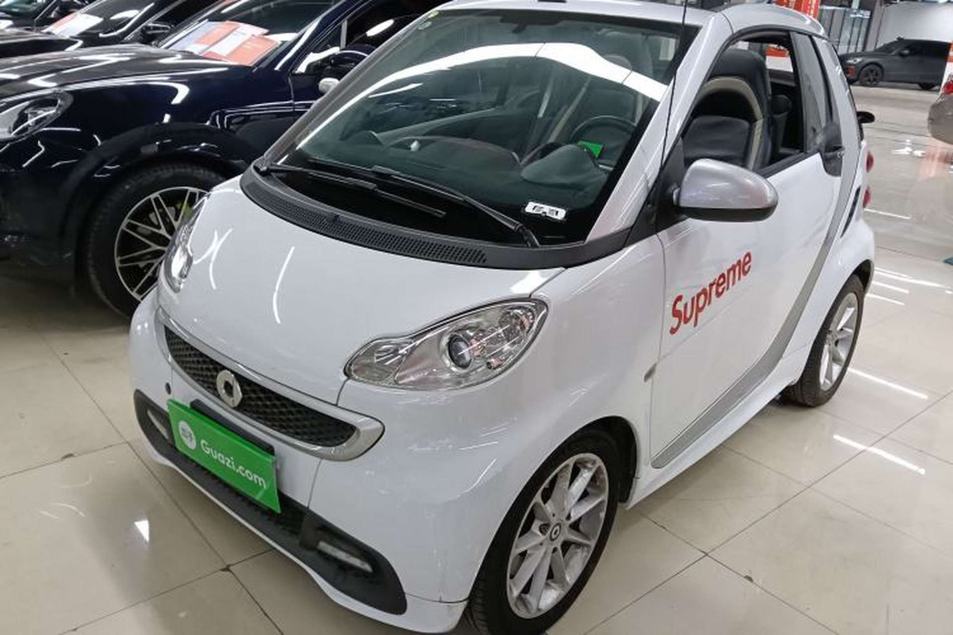 Used smart fortwo 2012 1.0 MHD Convertible Passion Edition Front Left 45 Deg