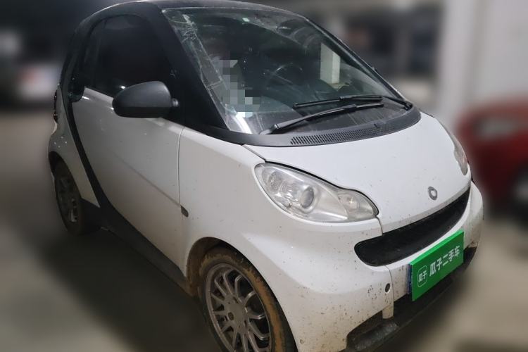 Used smart fortwo 2012 1.0 MHD Hardtop Standard Edition Front Right 45 Deg