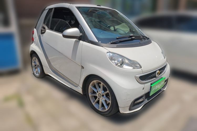 Used smart fortwo 2012 1.0 MHD Convertible Passion Edition Front Right 45 Deg