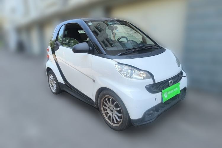 Used smart fortwo 2012 1.0 MHD Hardtop Standard Edition Front Right 45 Deg