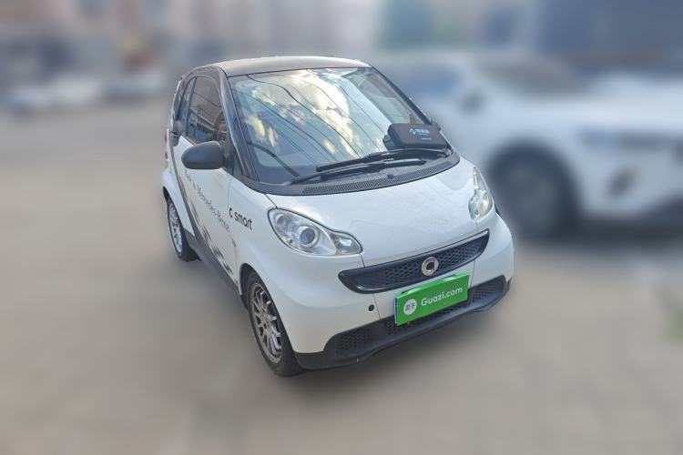 Used smart fortwo 2012 1.0 MHD Hardtop Standard Edition Front Right 45 Deg