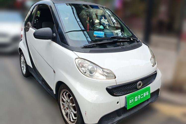 Used smart fortwo 2012 1.0 MHD Hardtop Standard Edition Front Right 45 Deg