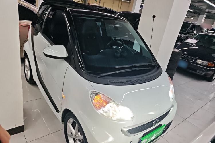Used smart fortwo 2012 1.0T Convertible Passion Edition Front Right 45 Deg