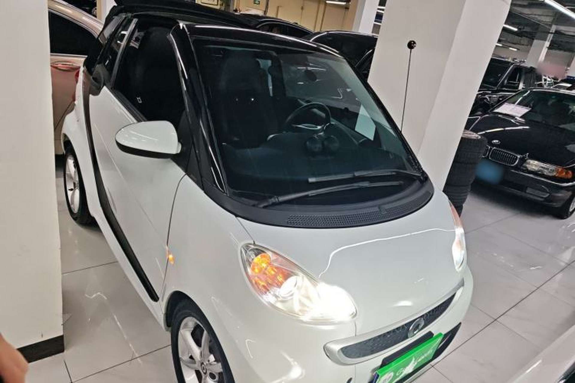 Used smart fortwo 2012 1.0T Convertible Passion Edition Front Right 45 Deg