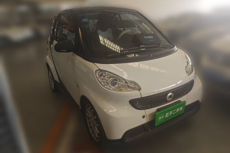 Used smart fortwo 2012 1.0 MHD Hardtop Standard Edition Front Right 45 Deg