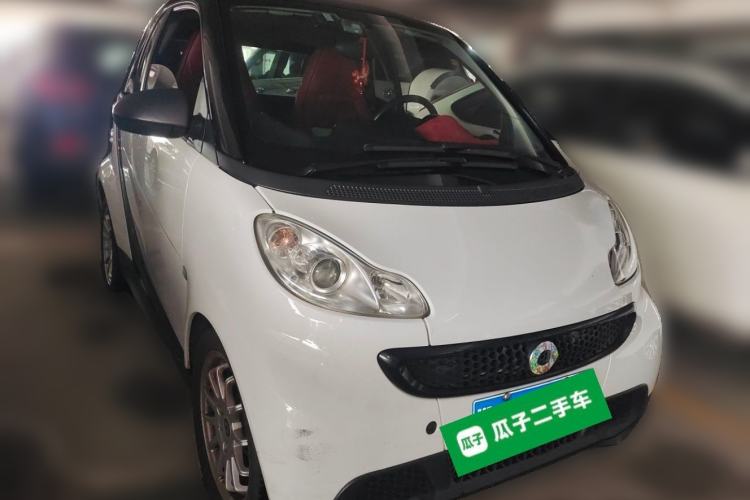 Used smart fortwo 2012 1.0 MHD Hardtop Standard Edition Front Right 45 Deg