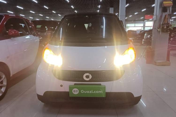 Used smart fortwo 2012 1.0 MHD Hardtop Standard Edition Front