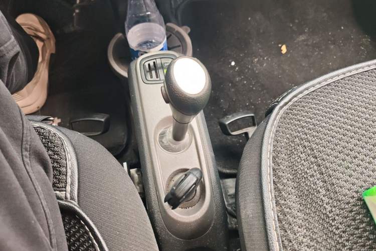 Used smart fortwo 2012 1.0 MHD Hardtop Standard Edition Gear Lever